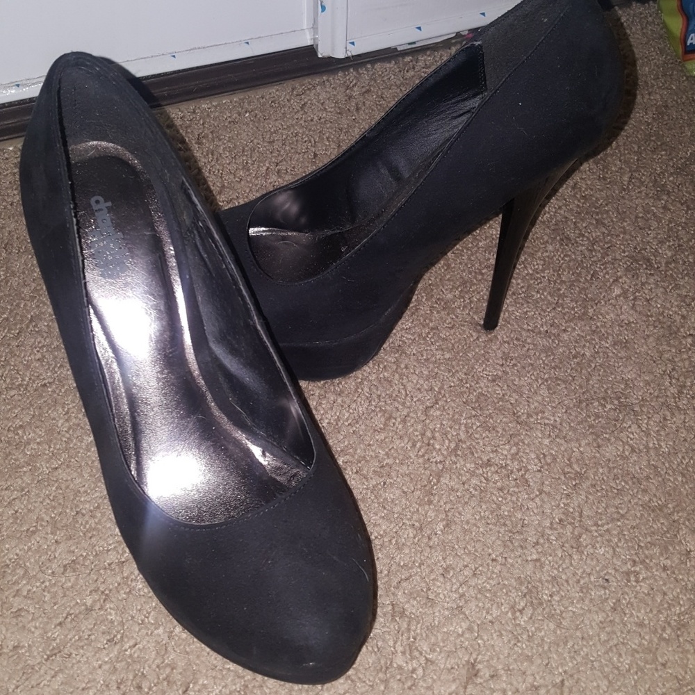 HEELS